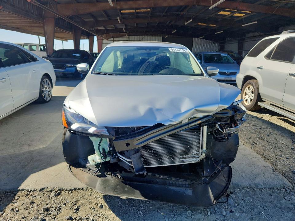 Продаж на аукціоні авто 2015 Volkswagen Passat, vin: 1VWBT7A38FC015528, номер лоту: 68684056