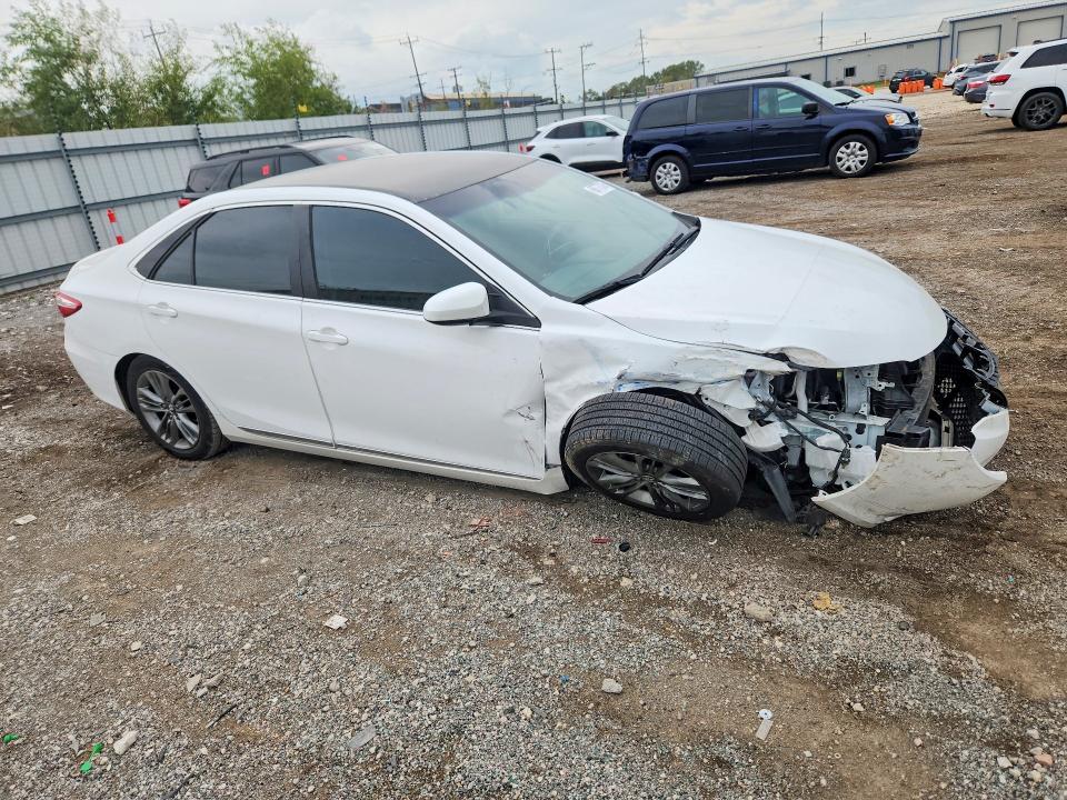 2017 Toyota Camry მანქანა იყიდება აუქციონზე, vin: 4T1BF1FK5HU300817, აუქციონის ნომერი: 68777316