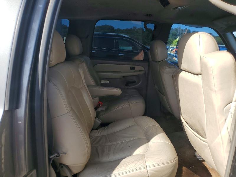 Продажа на аукционе авто 2001 Chevrolet Suburban, vin: 3GNFK16T71G236256, номер лота: 68840766