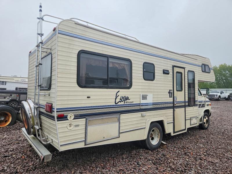67732746 :رقم المزاد ، 2GBJG31K6K4165773 vin ، 1989 Chevrolet G30 مزاد بيع