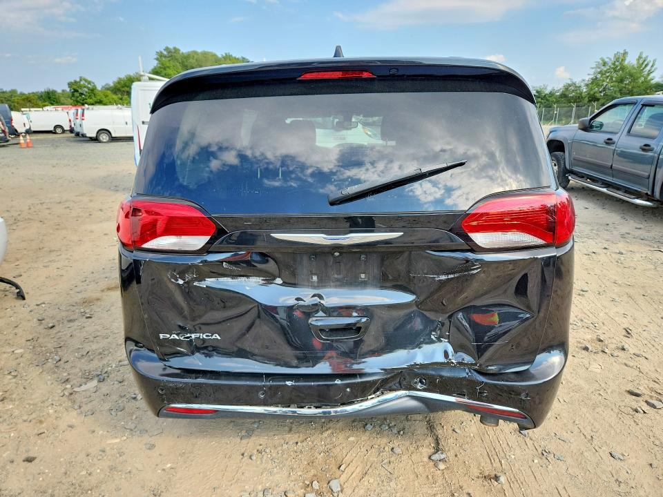 2018 Chrysler Pacifica მანქანა იყიდება აუქციონზე, vin: 2C4RC1BGXJR124329, აუქციონის ნომერი: 67443896