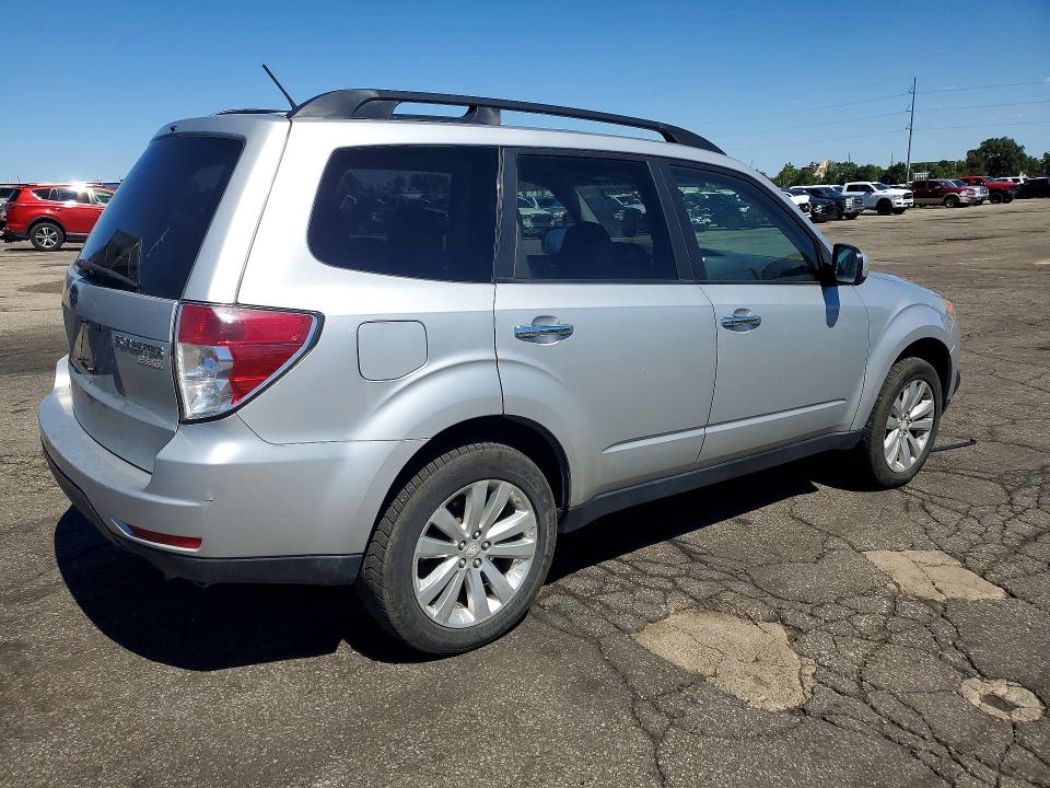 2011 Subaru Forester მანქანა იყიდება აუქციონზე, vin: JF2SHADC6BH745370, აუქციონის ნომერი: 68012996