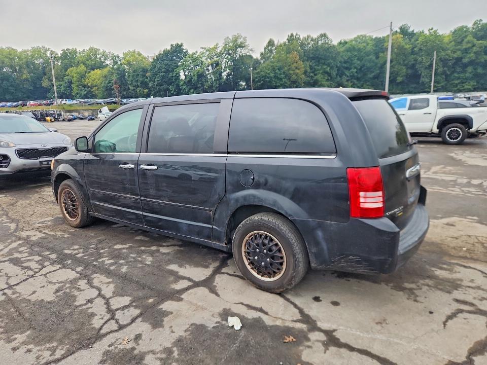 2010 Chrysler Town & Country მანქანა იყიდება აუქციონზე, vin: 2A4RR4DE3AR214167, აუქციონის ნომერი: 69586076