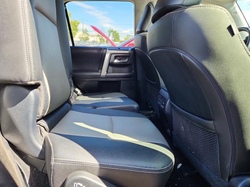 Auction sale of the 2020 Toyota 4runner, vin: JTEBU5JR8L5747808, lot number: 69365716