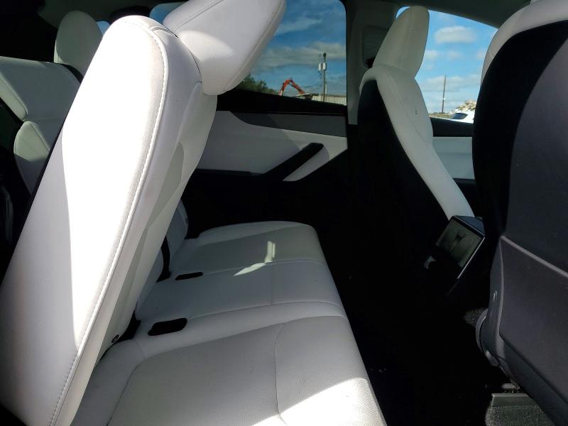 2026 Tesla Model Y მანქანა იყიდება აუქციონზე, vin: 7SAYGDEE8TF447601, აუქციონის ნომერი: 70367056