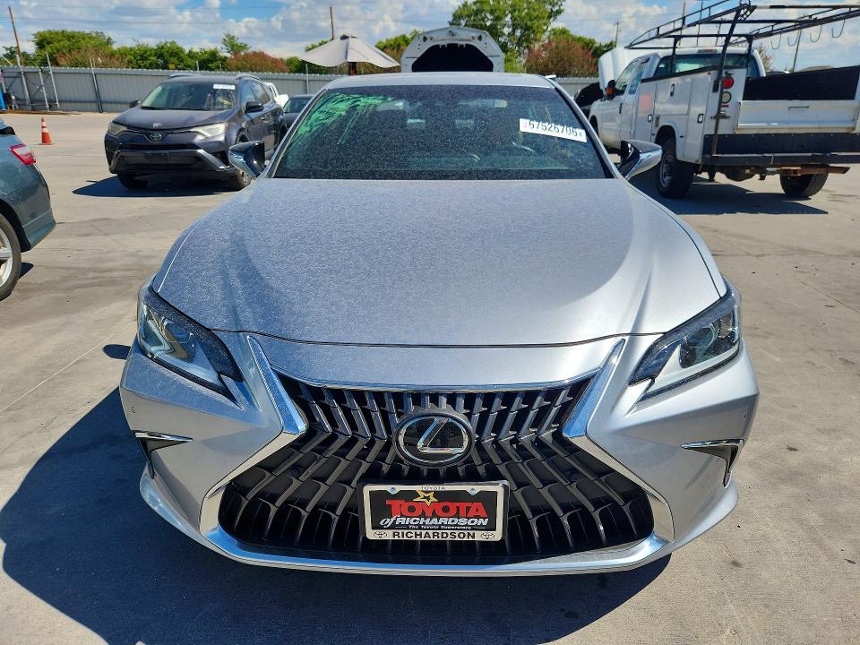 Продажа на аукционе авто 2022 Lexus Es 350, vin: 58ADZ1B1XNU130990, номер лота: 67526706