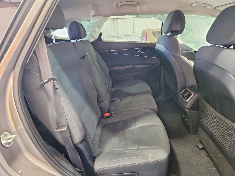 Продажа на аукционе авто 2016 Kia Sorento, vin: 5XYPGDA59GG180062, номер лота: 68140166