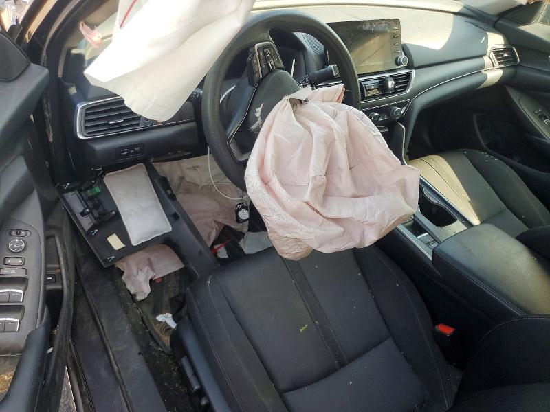67590396 :رقم المزاد ، 1HGCV1F49JA074786 vin ، 2018 Honda Accord مزاد بيع