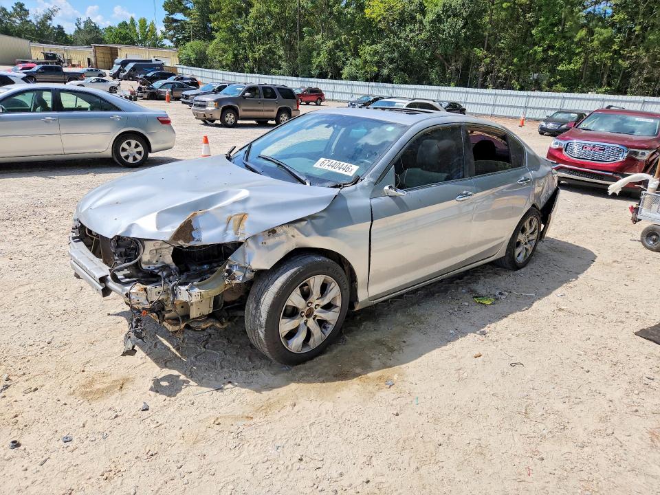 67440446 :رقم المزاد ، 1HGCR2F71FA146866 vin ، 2015 Honda Accord مزاد بيع