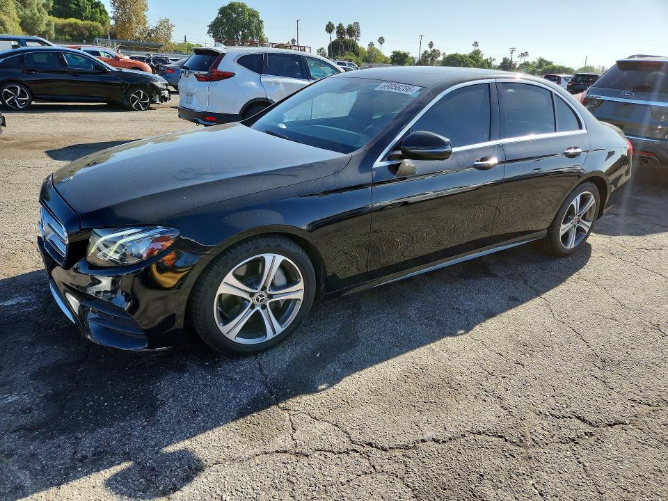 69058286 :رقم المزاد ، W1KZF8DB5LA827111 vin ، 2020 Mercedes-benz E مزاد بيع