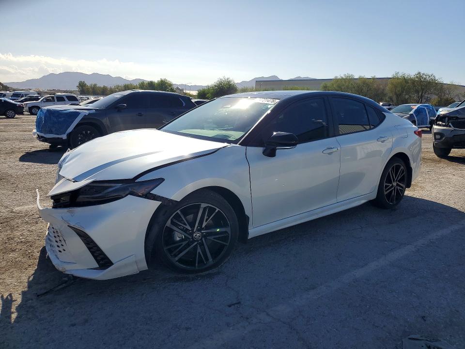 69721476 :رقم المزاد ، 4T1DAACK1SU090025 vin ، 2025 Toyota Camry مزاد بيع
