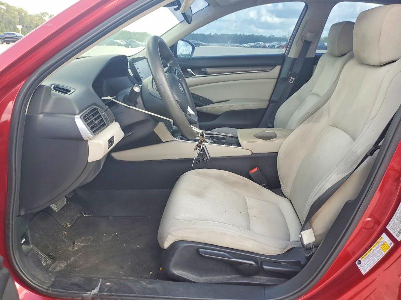 Продажа на аукционе авто 2018 Honda Accord, vin: 1HGCV1F19JA015761, номер лота: 61768096