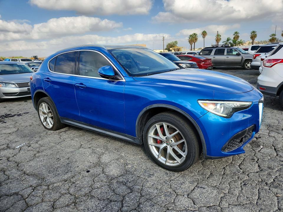 68845266 :رقم المزاد ، ZASPAJAN0K7C58032 vin ، 2019 Alfa Romeo Stelvio مزاد بيع