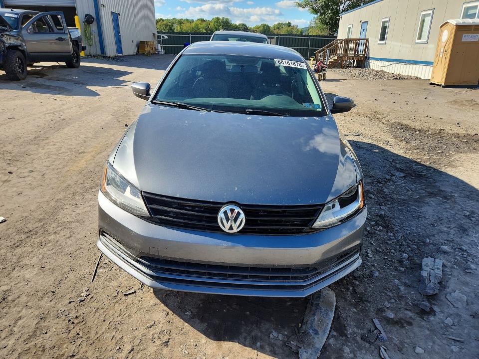 68161876 :رقم المزاد ، 3VW2B7AJ0HM238181 vin ، 2017 Volkswagen Jetta مزاد بيع