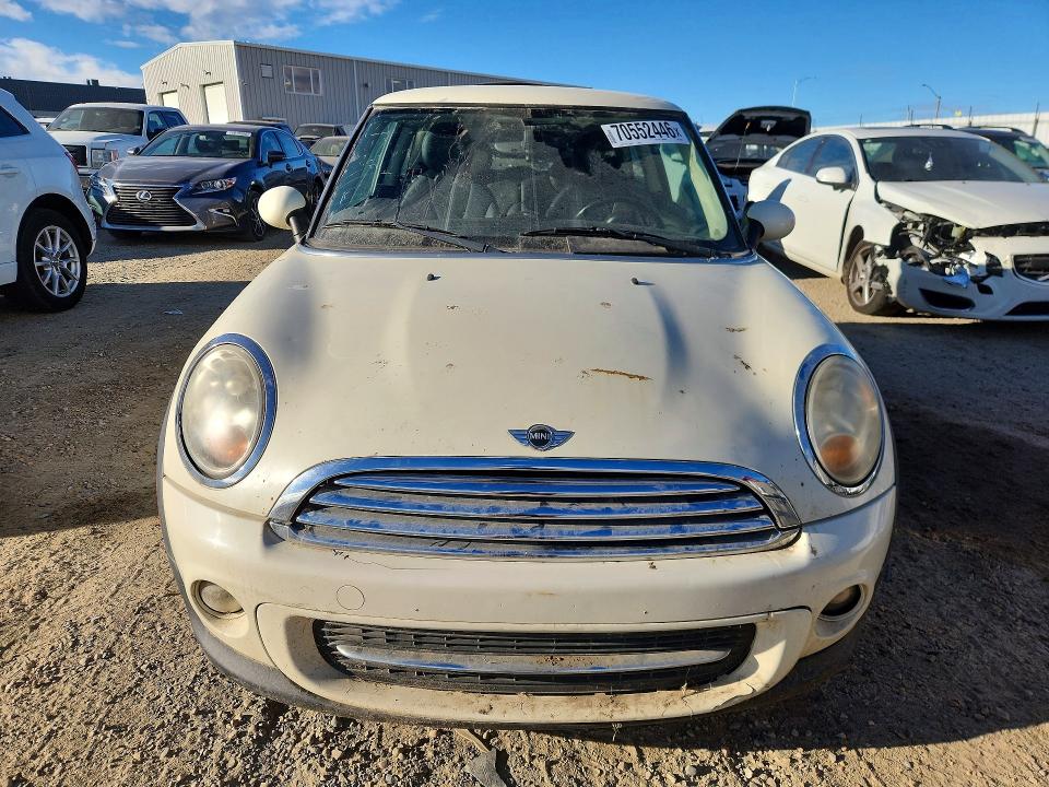 Продаж на аукціоні авто 2011 Mini Cooper, vin: WMWSU3C5XBTX96860, номер лоту: 70552446