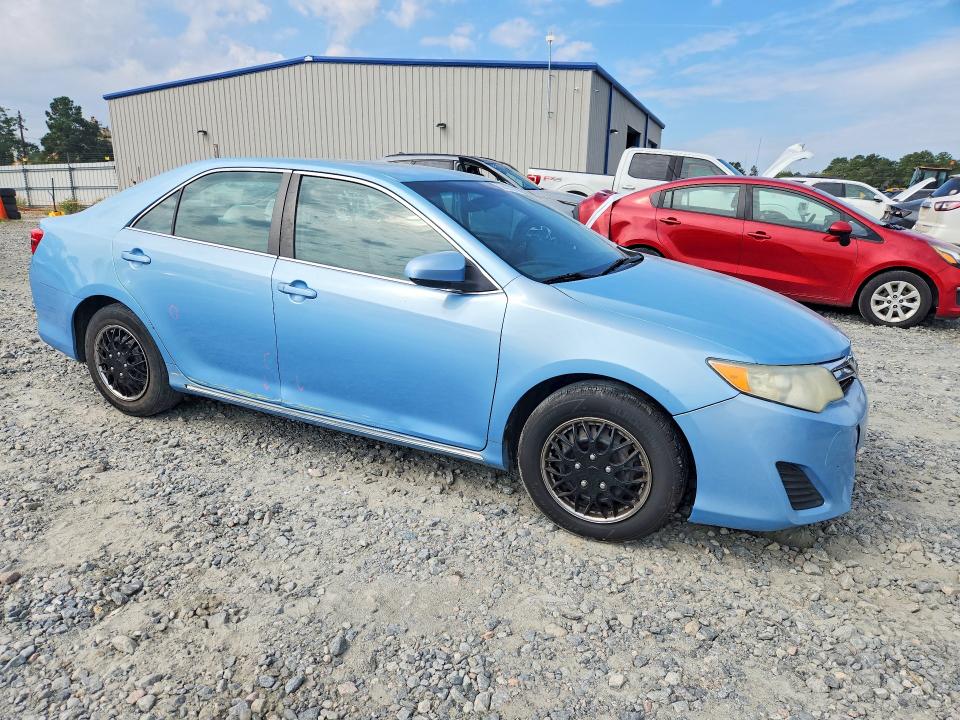 69403086 :رقم المزاد ، 4T4BF1FK4CR209293 vin ، 2012 Toyota Camry مزاد بيع