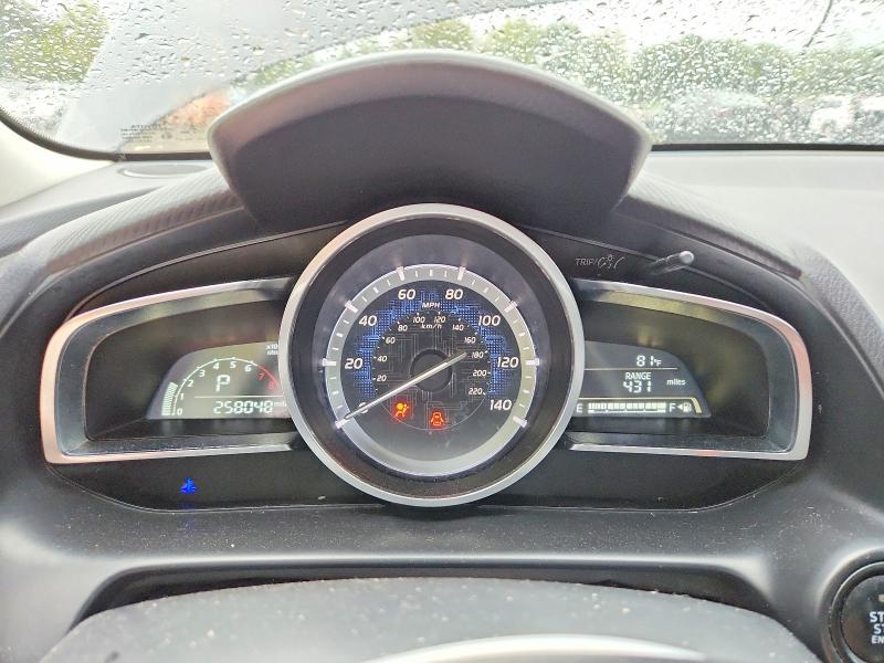 2017 Toyota Yaris Ia მანქანა იყიდება აუქციონზე, vin: 3MYDLBYV2HY182050, აუქციონის ნომერი: 69609256