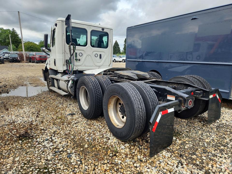 69532256 :رقم المزاد ، 3AKJHTDV3SSVL0725 vin ، 2025 Freightliner Cascadia 116 مزاد بيع