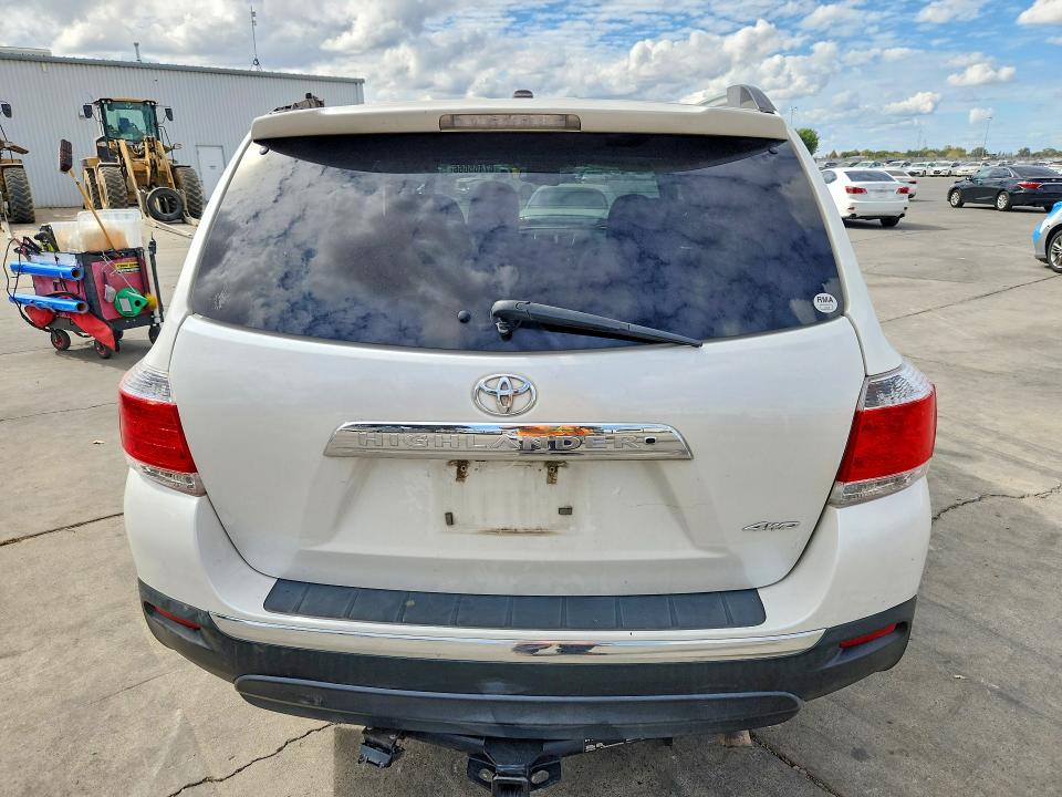 67465666 :رقم المزاد ، 5TDDK3EH7CS132024 vin ، 2012 Toyota Highlander مزاد بيع