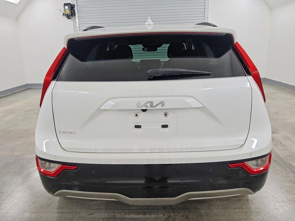 2023 Kia Niro მანქანა იყიდება აუქციონზე, vin: KNDCR3L12P5036424, აუქციონის ნომერი: 69967446