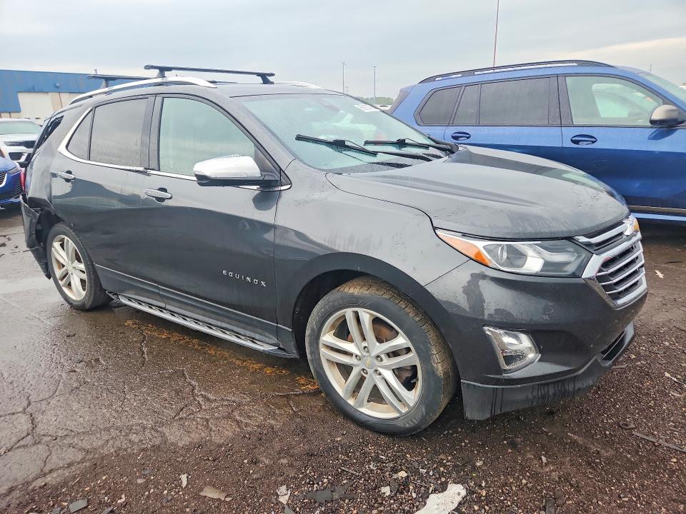 2018 Chevrolet Equinox მანქანა იყიდება აუქციონზე, vin: 2GNAXWEX4J6317983, აუქციონის ნომერი: 69103766