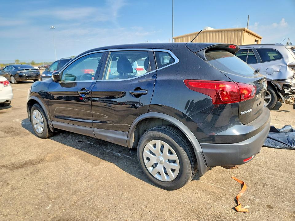 67189256 :رقم المزاد ، JN1BJ1CP7JW108296 vin ، 2018 Nissan Rogue Sport مزاد بيع