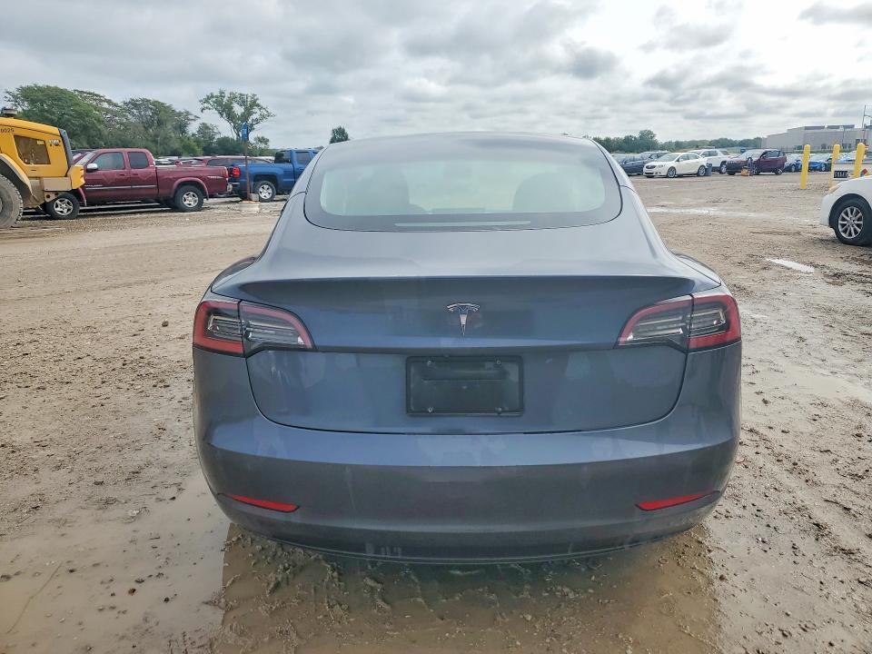 2022 Tesla Model 3 მანქანა იყიდება აუქციონზე, vin: 5YJ3E1EA0NF288827, აუქციონის ნომერი: 69401166