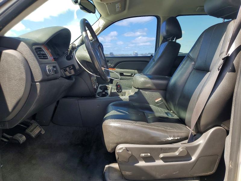 Продажа на аукционе авто 2011 Chevrolet Suburban, vin: 1GNSCJE03BR371612, номер лота: 70700676