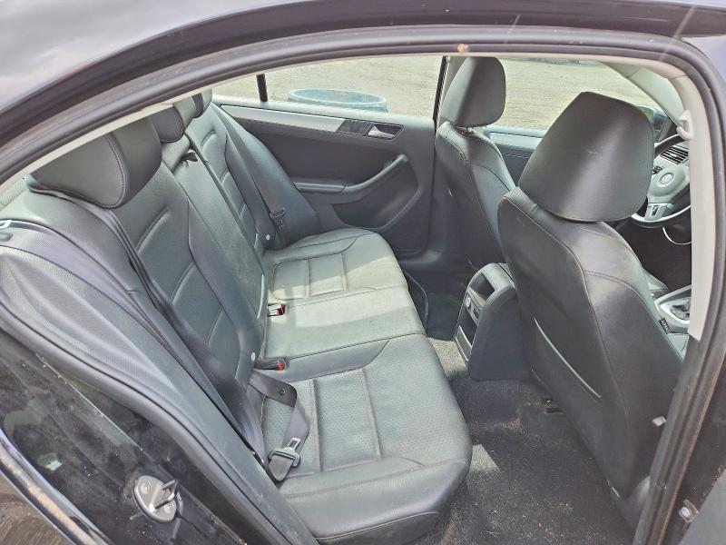 67603966 :رقم المزاد ، 3VWDP7AJ0DM250044 vin ، 2013 Volkswagen Jetta مزاد بيع