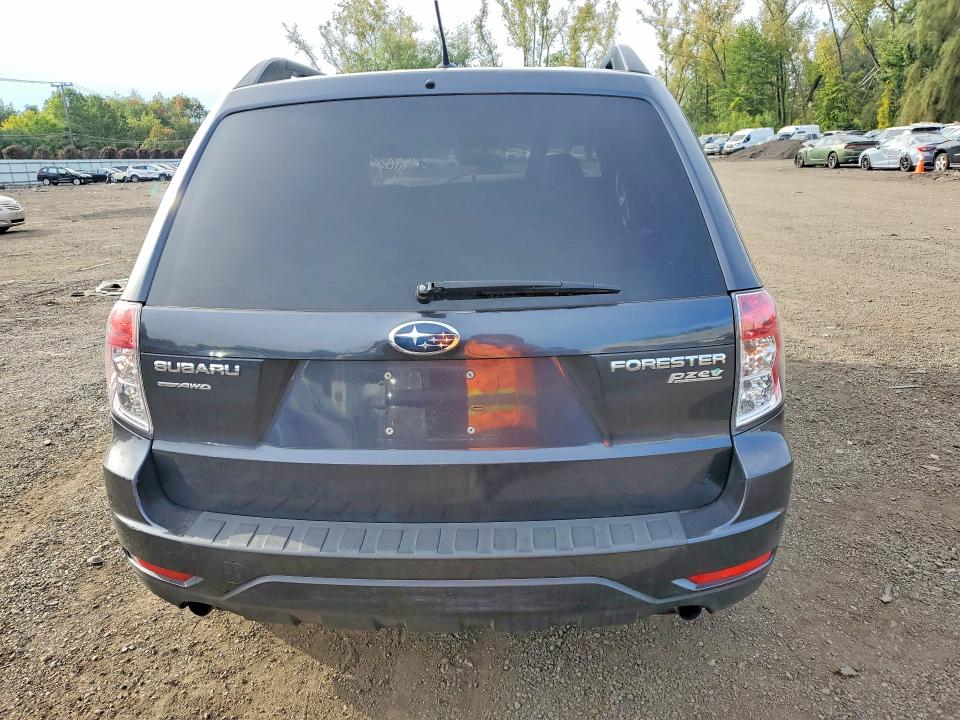 70461446 :رقم المزاد ، JF2SHADC4CH439253 vin ، 2012 Subaru Forester مزاد بيع