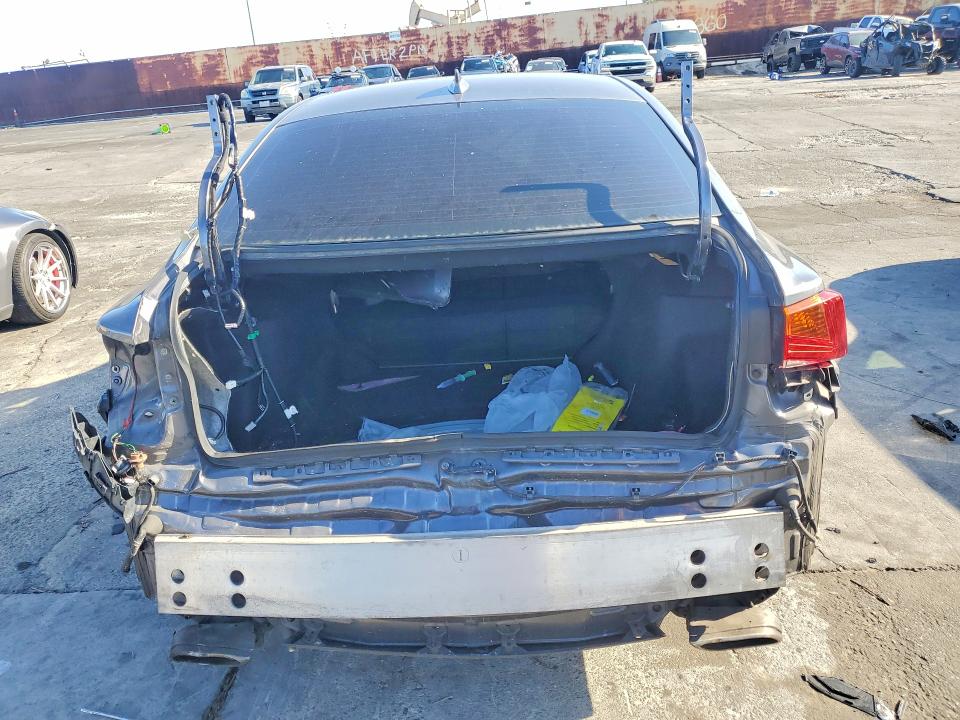Продажа на аукционе авто 2017 Lexus Is, vin: JTHBA1D24H5058570, номер лота: 68660416