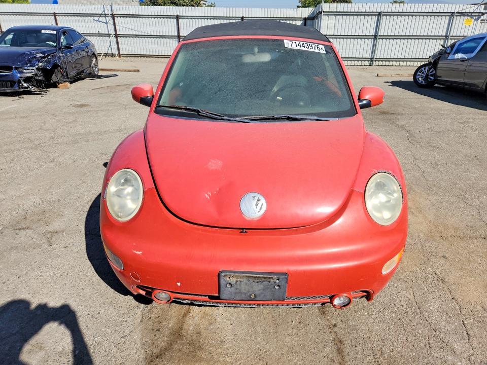 71443976 :رقم المزاد ، 3VWCM31Y24M316555 vin ، 2004 Volkswagen New Beetle مزاد بيع