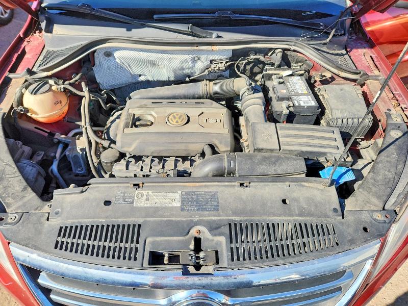 69699166 :رقم المزاد ، WVGAV7AX2AW002482 vin ، 2010 Volkswagen Tiguan مزاد بيع