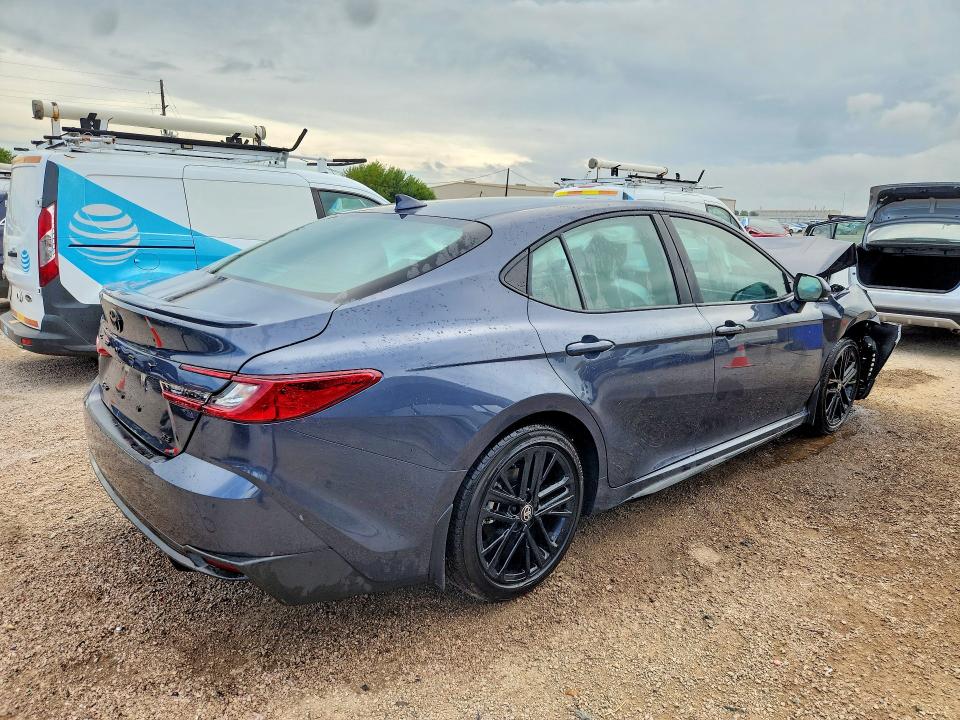 Продаж на аукціоні авто 2026 Toyota Camry, vin: 4T1DAACK3TU744556, номер лоту: 69180306