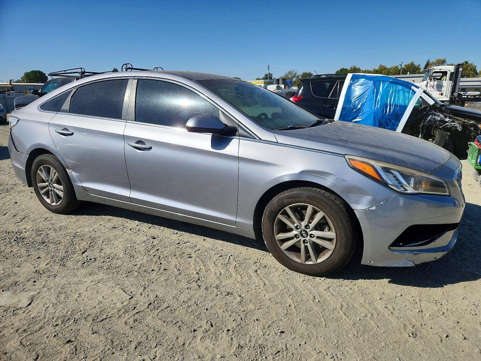 Auction sale of the 2015 Hyundai Sonata, vin: 5NPE24AF9FH024528, lot number: 71220506
