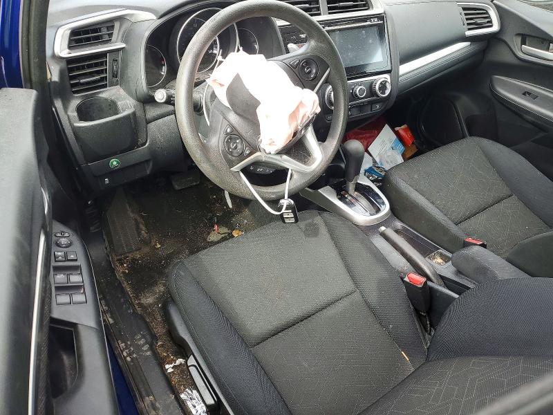68247046 :رقم المزاد ، 3HGGK5H87FM731290 vin ، 2015 Honda Fit مزاد بيع