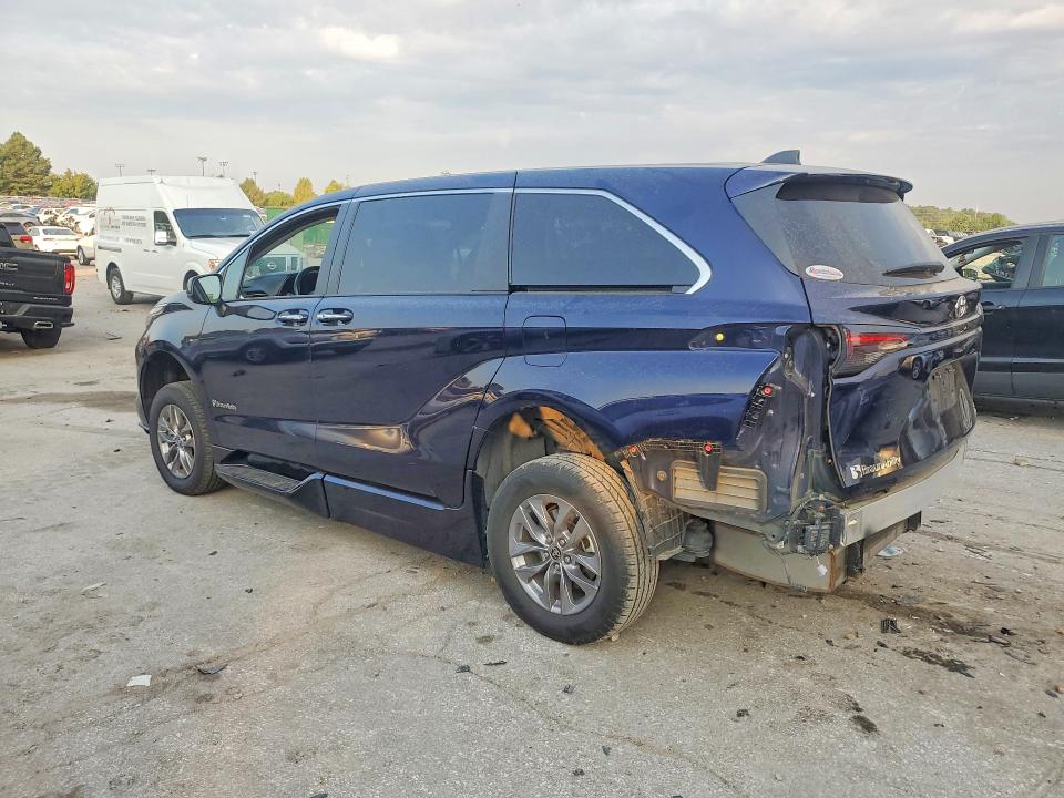 Продаж на аукціоні авто 2023 Toyota Sienna, vin: 5TDYRKEC1PS137656, номер лоту: 68681756