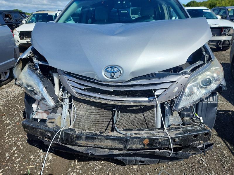 Продажа на аукционе авто 2017 Toyota Sienna, vin: 5TDDZ3DC5HS168674, номер лота: 69824476