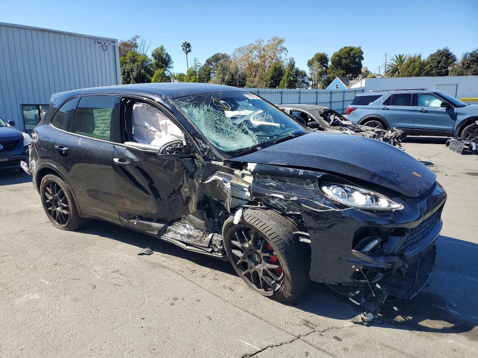 2013 Porsche Cayenne მანქანა იყიდება აუქციონზე, vin: WP1AC2A22DLA92609, აუქციონის ნომერი: 71057536