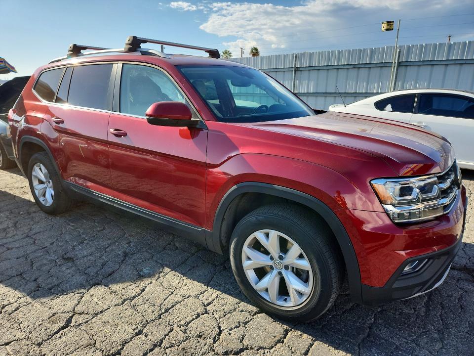 Продажа на аукционе авто 2018 Volkswagen Atlas, vin: 1V2LR2CA5JC576393, номер лота: 70561756