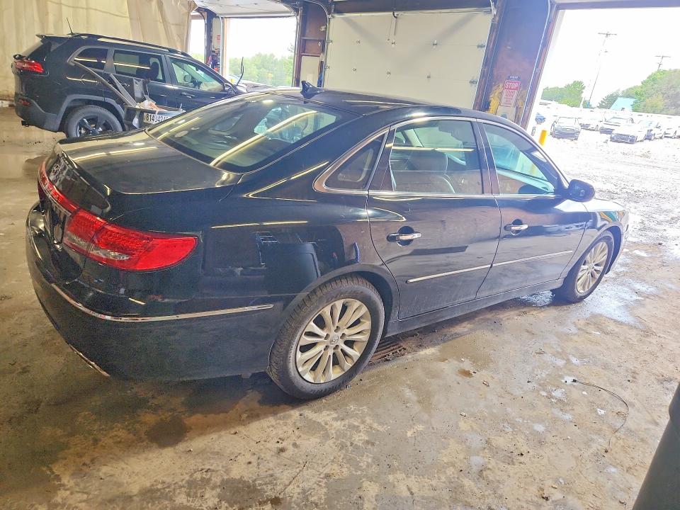 2011 Hyundai Azera მანქანა იყიდება აუქციონზე, vin: KMHFC4DD6BA540094, აუქციონის ნომერი: 68023146