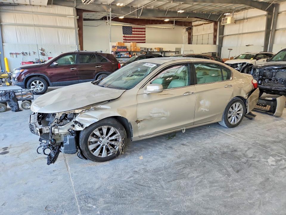 2014 Honda Accord მანქანა იყიდება აუქციონზე, vin: 1HGCR2F83EA126707, აუქციონის ნომერი: 67441696