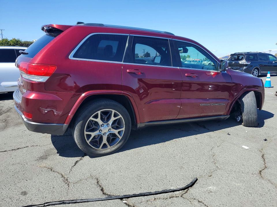 67222226 :رقم المزاد ، 1C4RJFBGXJC324610 vin ، 2018 Jeep Grand Cherokee مزاد بيع