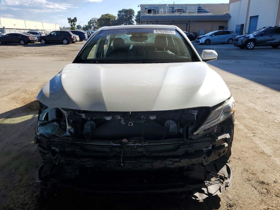 2018 Toyota Camry მანქანა იყიდება აუქციონზე, vin: 4T1BZ1HK4JU006903, აუქციონის ნომერი: 67939026
