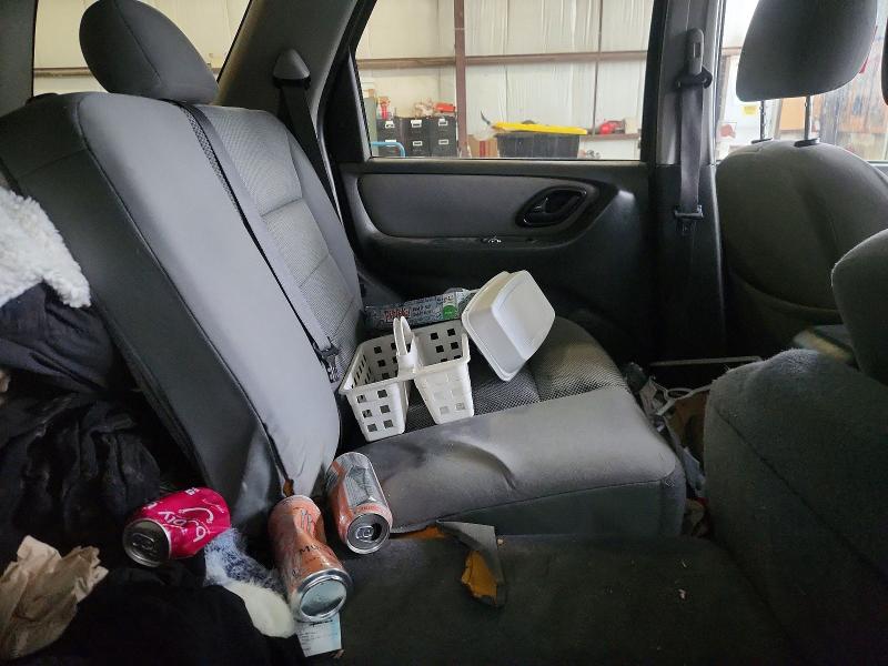2005 Ford Escape მანქანა იყიდება აუქციონზე, vin: 1FMYU93185KA85967, აუქციონის ნომერი: 67719096