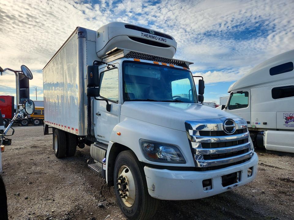 70953916 :رقم المزاد ، 5PVNJ8JM8L5S51200 vin ، 2020 Hino 258/268 مزاد بيع