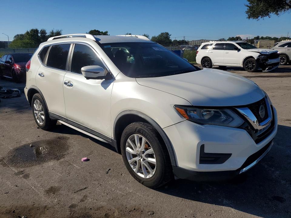 67807026 :رقم المزاد ، KNMAT2MV5JP508177 vin ، 2018 Nissan Rogue مزاد بيع