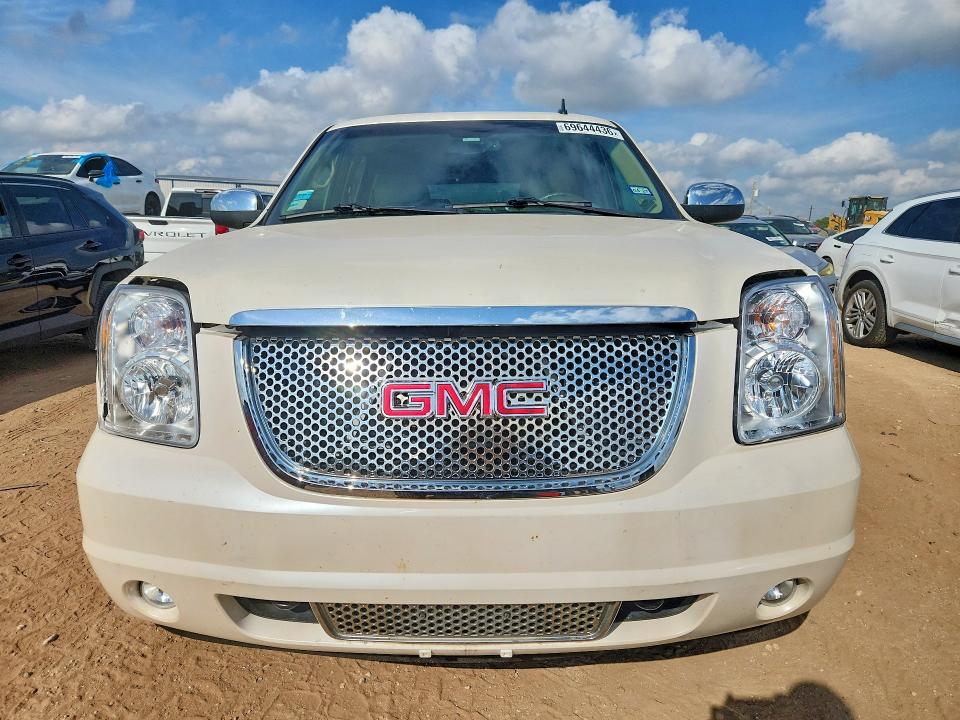 69644436 :رقم المزاد ، 1GKS2MEF0ER136546 vin ، 2014 Gmc Yukon Xl مزاد بيع