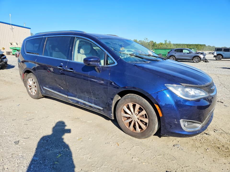 Продаж на аукціоні авто 2018 Chrysler Pacifica, vin: 2C4RC1BG8JR178096, номер лоту: 70723226