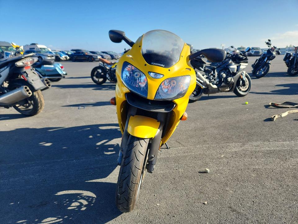Продажа на аукционе авто 2002 Kawasaki Zx600, vin: JKAZX4J162A050913, номер лота: 68522186